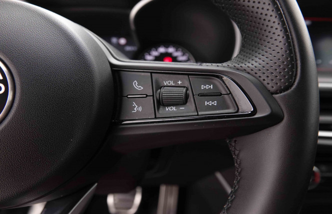 ALFAROMEO_ALFAROMEO_STELVIO_2549245_18.jpg