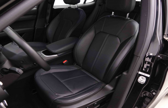 ALFAROMEO_ALFAROMEO_STELVIO_2549245_5.jpg
