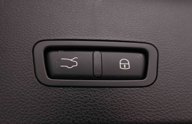 ALFAROMEO_ALFAROMEO_TONALE_2652943_6.jpg ALFAROMEO_ALFAROMEO_TONALE_2652943_6.jpg