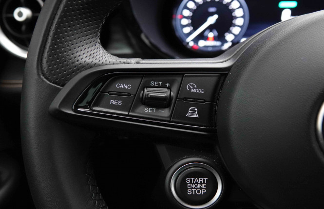 ALFAROMEO_ALFAROMEO_TONALE_2652944_20.jpg ALFAROMEO_ALFAROMEO_TONALE_2652944_20.jpg