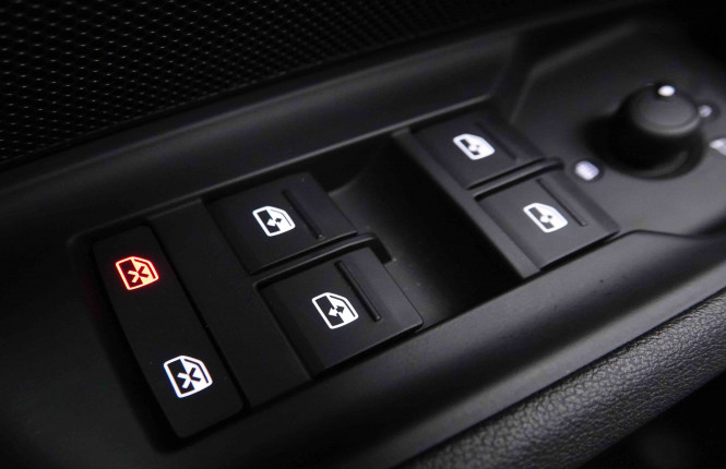 AUDI_AUDI_A3_2651982_21.jpg AUDI_AUDI_A3_2651982_21.jpg