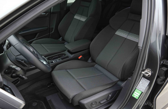 AUDI_AUDI_A3_2654488_6.jpg AUDI_AUDI_A3_2654488_6.jpg