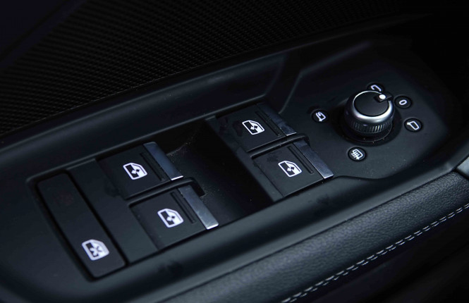 AUDI_AUDI_A3_2654778_23.jpg AUDI_AUDI_A3_2654778_23.jpg