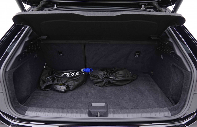 AUDI_AUDI_A3_2654778_5.jpg AUDI_AUDI_A3_2654778_5.jpg