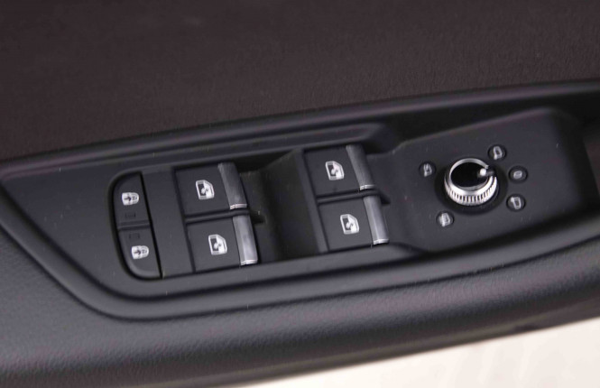 AUDI_AUDI_A4_2548644_22.jpg