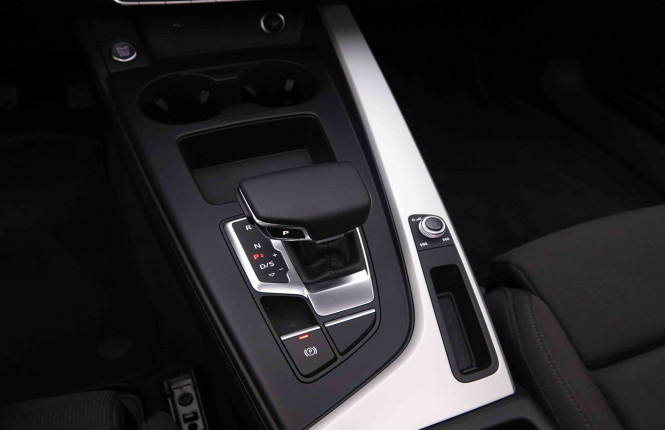 AUDI_AUDI_A4_2548648_16.jpg