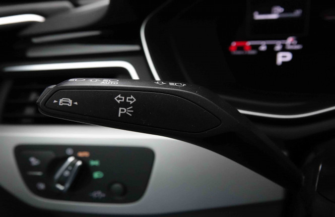 AUDI_AUDI_A4_2651988_15.jpg AUDI_AUDI_A4_2651988_15.jpg