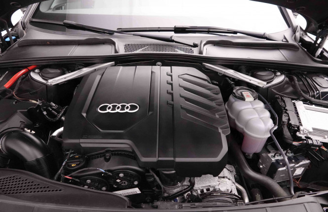 AUDI_AUDI_A4_2652018_23.jpg