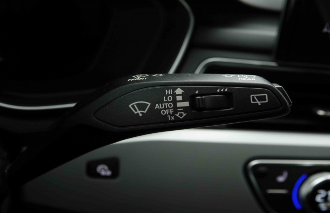 AUDI_AUDI_A4_2654454_17.jpg AUDI_AUDI_A4_2654454_17.jpg