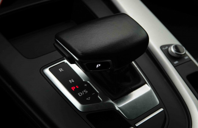 AUDI_AUDI_A4_2654705_15.jpg AUDI_AUDI_A4_2654705_15.jpg