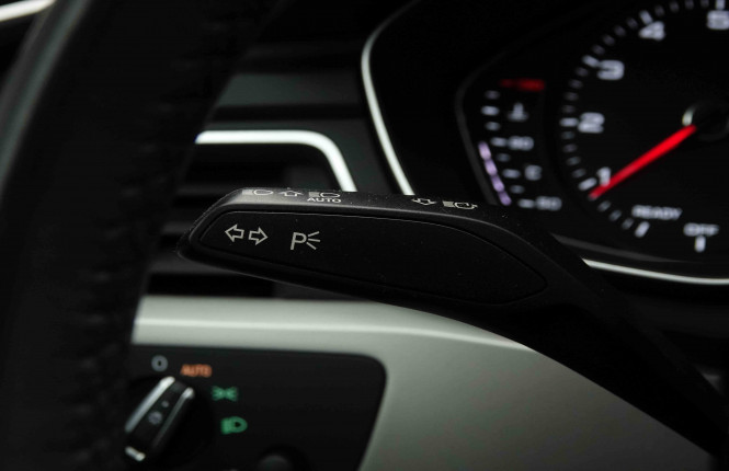 AUDI_AUDI_A4_2654705_17.jpg AUDI_AUDI_A4_2654705_17.jpg
