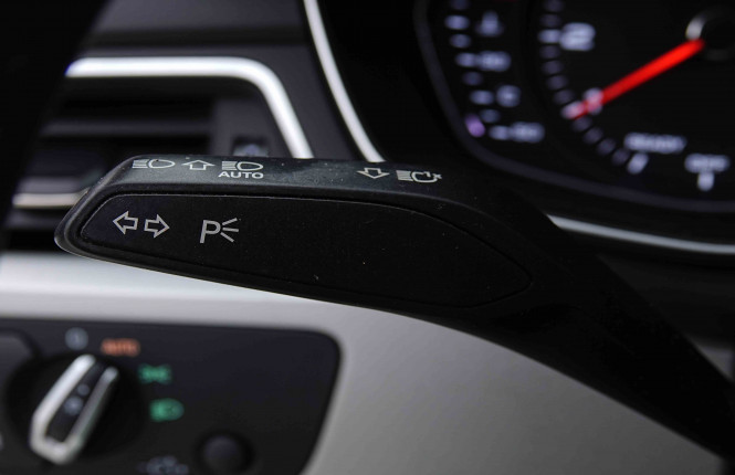 AUDI_AUDI_A4_2655251_16.jpg AUDI_AUDI_A4_2655251_16.jpg