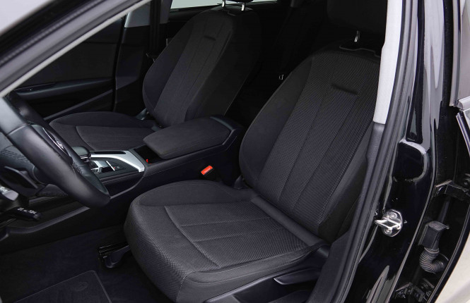 AUDI_AUDI_A4_2655251_7.jpg AUDI_AUDI_A4_2655251_7.jpg