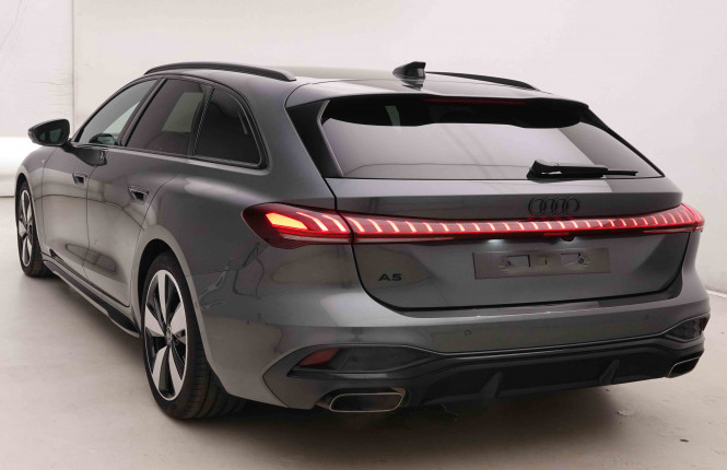 AUDI_AUDI_A5_2550533_32.jpg AUDI_AUDI_A5_2550533_32.jpg