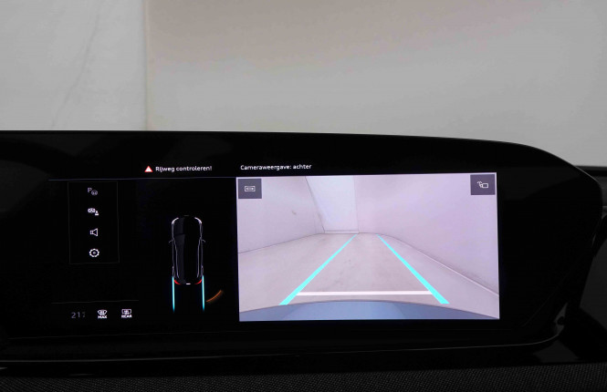 AUDI_AUDI_A5_2550748_12.jpg AUDI_AUDI_A5_2550748_12.jpg