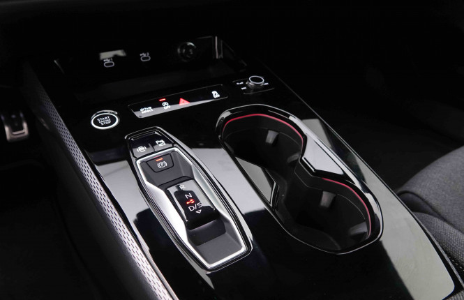 AUDI_AUDI_A5_2550748_15.jpg AUDI_AUDI_A5_2550748_15.jpg