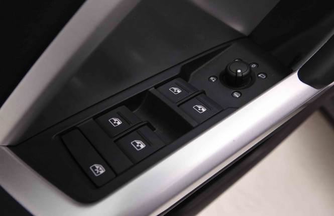 AUDI_AUDI_Q3_2549333_22.jpg