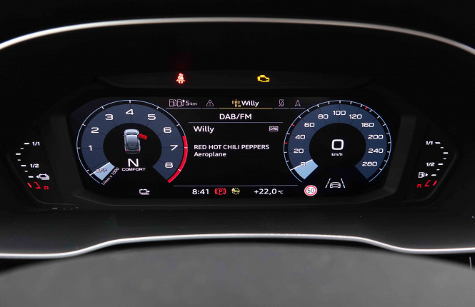 AUDI_AUDI_Q3_2549467_16.jpg