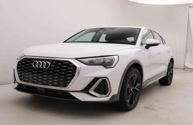 AUDI_AUDI_Q3_2549467_25.jpg