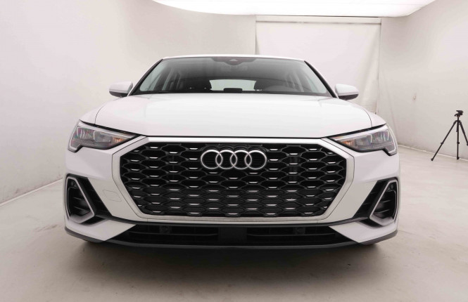 AUDI_AUDI_Q3_2549467_26.jpg