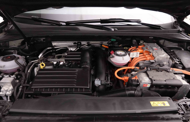 AUDI_AUDI_Q3_2652723_20.jpg AUDI_AUDI_Q3_2652723_20.jpg