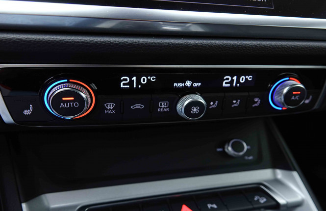 AUDI_AUDI_Q3_2655047_12.jpg AUDI_AUDI_Q3_2655047_12.jpg