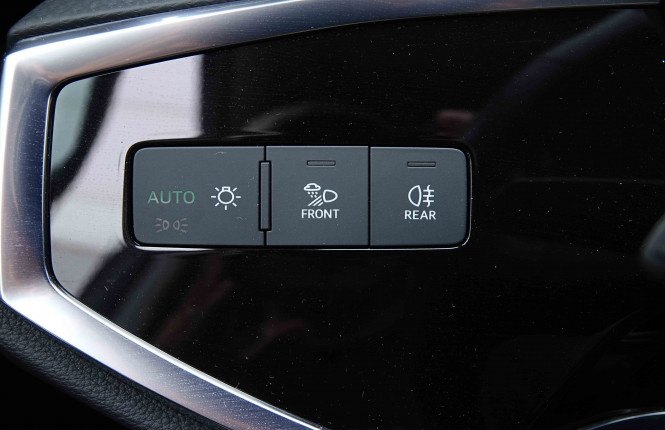 AUDI_AUDI_Q3_2655268_20.jpg AUDI_AUDI_Q3_2655268_20.jpg