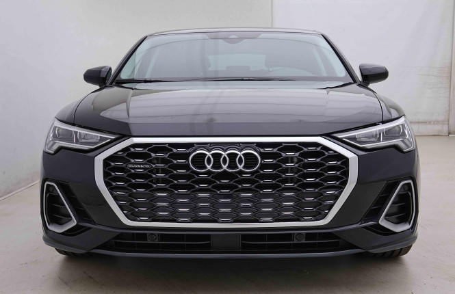 AUDI_AUDI_Q3_2655268_26.jpg AUDI_AUDI_Q3_2655268_26.jpg