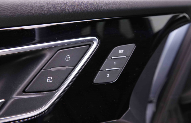 AUDI_AUDI_Q4 E_TRON_2548893_21.jpg