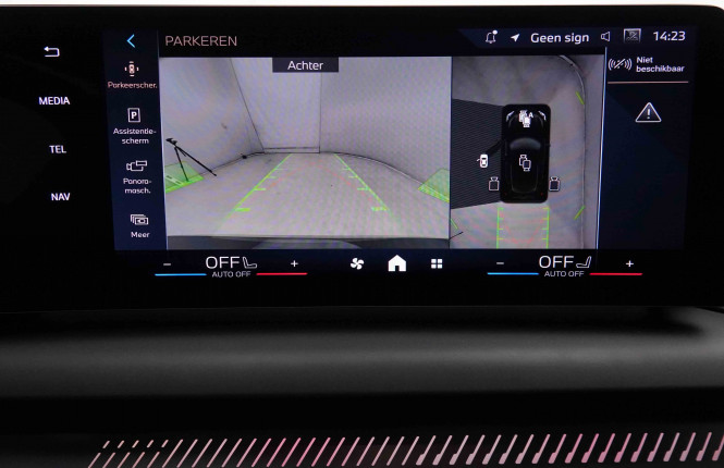 BMW_BMW_1_2651984_10.jpg BMW_BMW_1_2651984_10.jpg