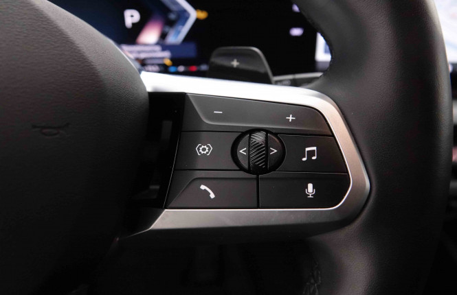 BMW_BMW_1_2651984_17.jpg BMW_BMW_1_2651984_17.jpg