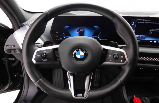 BMW_BMW_1_2651984_8.jpg BMW_BMW_1_2651984_8.jpg