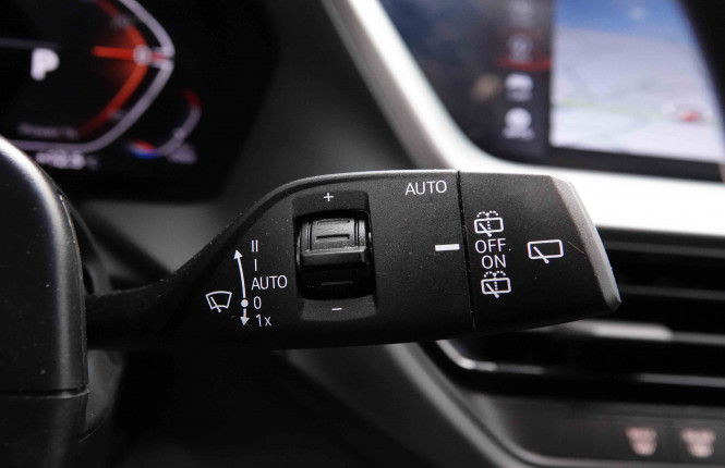 BMW_BMW_1_2652168_17.jpg BMW_BMW_1_2652168_17.jpg