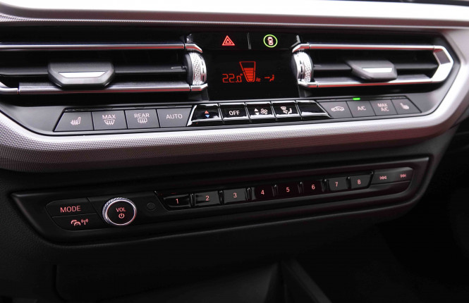 BMW_BMW_2_2550732_14.jpg