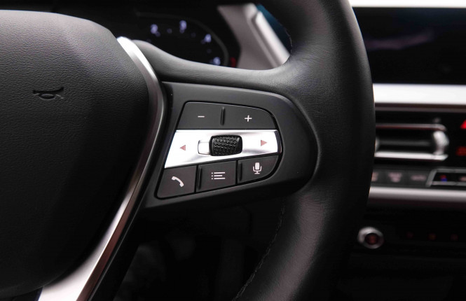 BMW_BMW_2_2550732_20.jpg