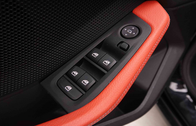 BMW_BMW_2_2550732_22.jpg