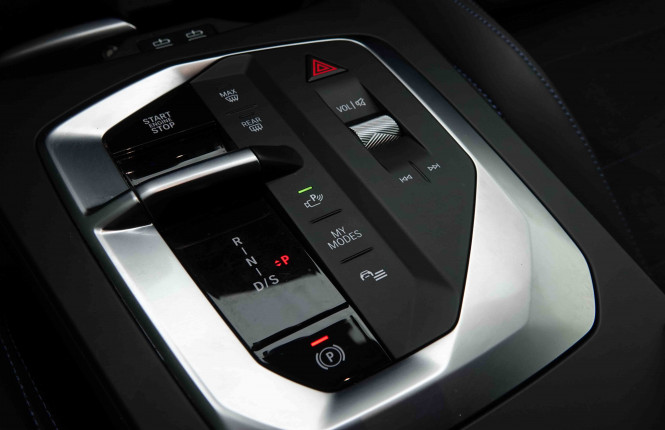 BMW_BMW_2_2653541_14.jpg