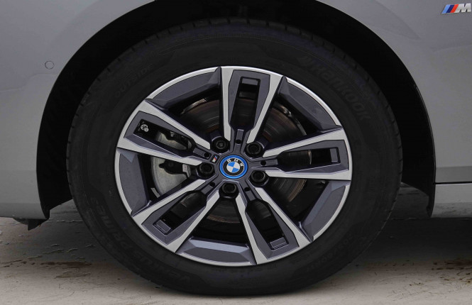 BMW_BMW_2_2654912_21.jpg
