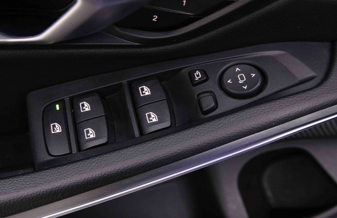 BMW_BMW_3_2548539_22.jpg
