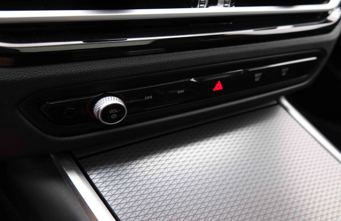BMW_BMW_3_2548718_18.jpg