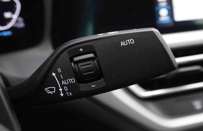 BMW_BMW_3_2550473_20.jpg