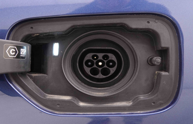 BMW_BMW_3_2550473_24.jpg