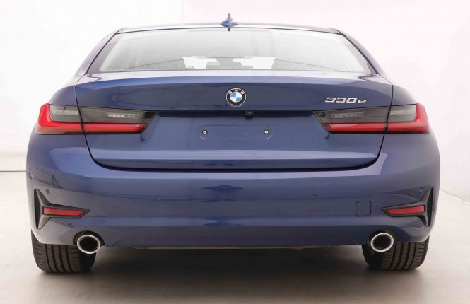 BMW_BMW_3_2550473_32.jpg