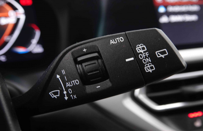 BMW_BMW_3_2550681_18.jpg BMW_BMW_3_2550681_18.jpg