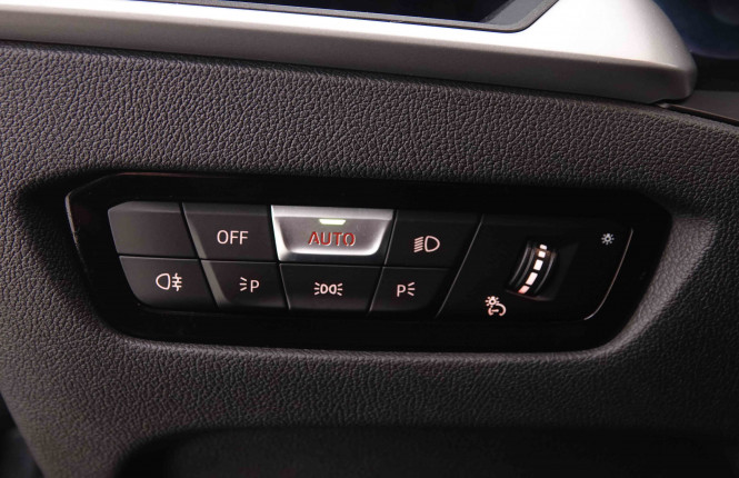 BMW_BMW_3_2550681_8.jpg BMW_BMW_3_2550681_8.jpg