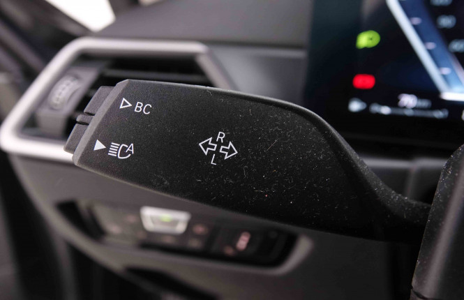 BMW_BMW_3_2550829_18.jpg BMW_BMW_3_2550829_18.jpg