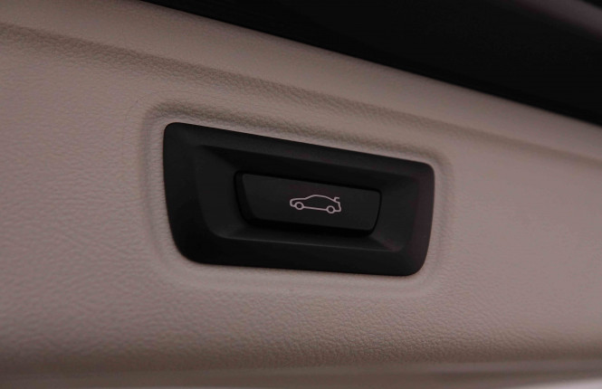 BMW_BMW_3_2550829_6.jpg BMW_BMW_3_2550829_6.jpg