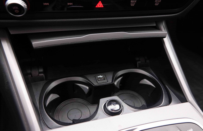 BMW_BMW_3_2551107_17.jpg BMW_BMW_3_2551107_17.jpg