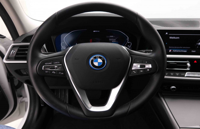 BMW_BMW_3_2551224_10.jpg BMW_BMW_3_2551224_10.jpg