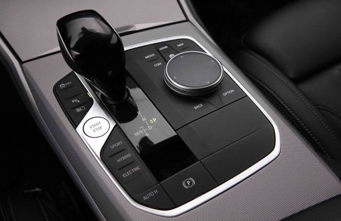 BMW_BMW_3_2551224_16.jpg BMW_BMW_3_2551224_16.jpg